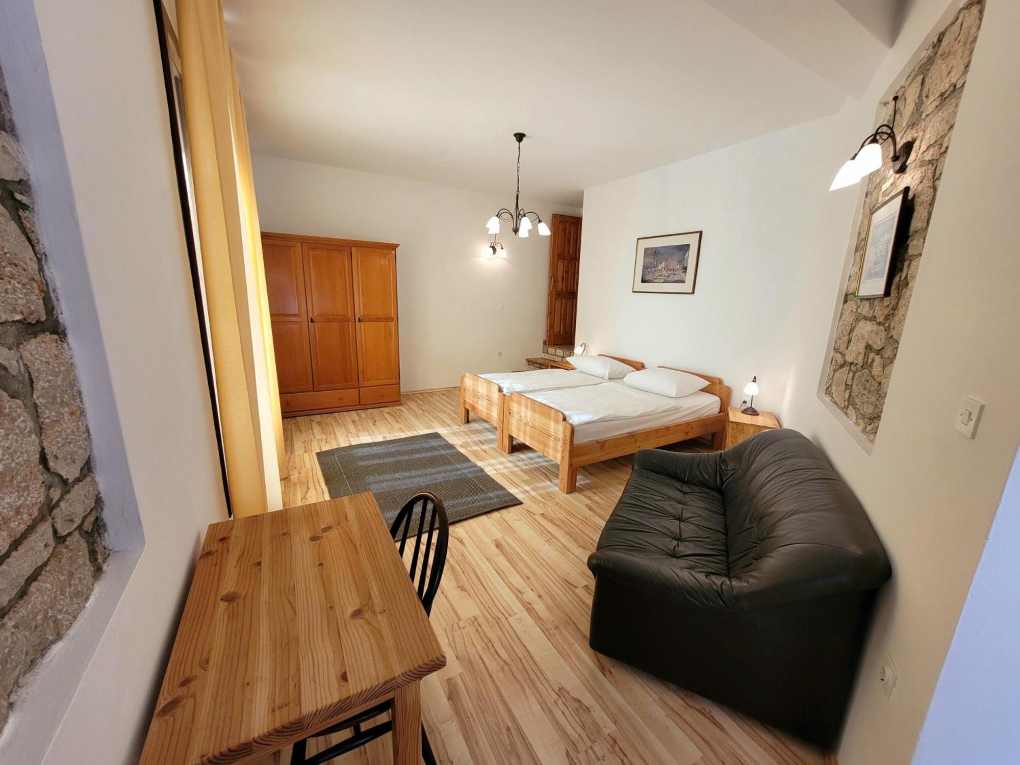 Apartments Brscic Πόρετς Εξωτερικό φωτογραφία
