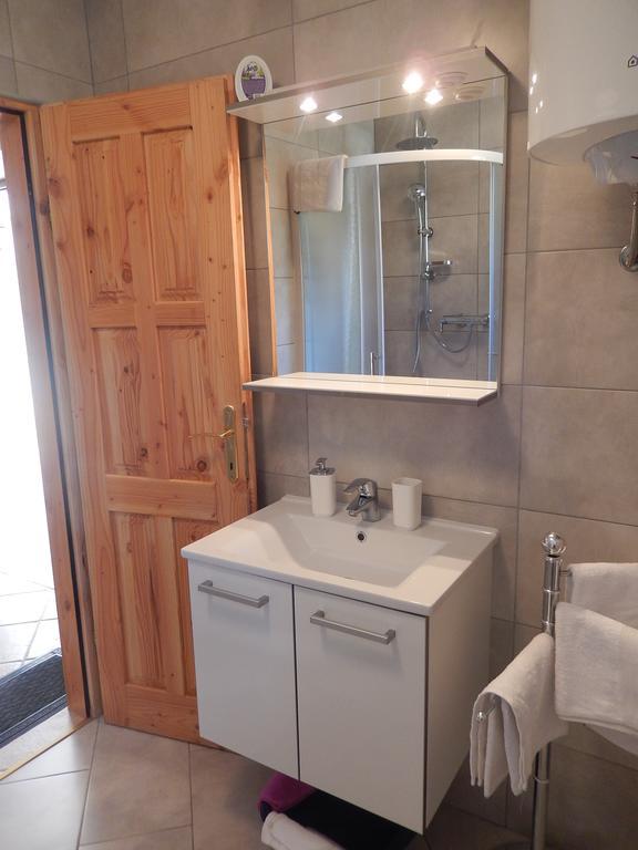 Apartments Brscic Πόρετς Δωμάτιο φωτογραφία