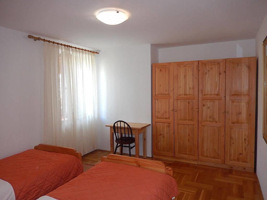 Apartments Brscic Πόρετς Εξωτερικό φωτογραφία